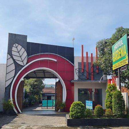 Oyo 90831 Hotel Gardenia Prambanan Solo Exteriör bild